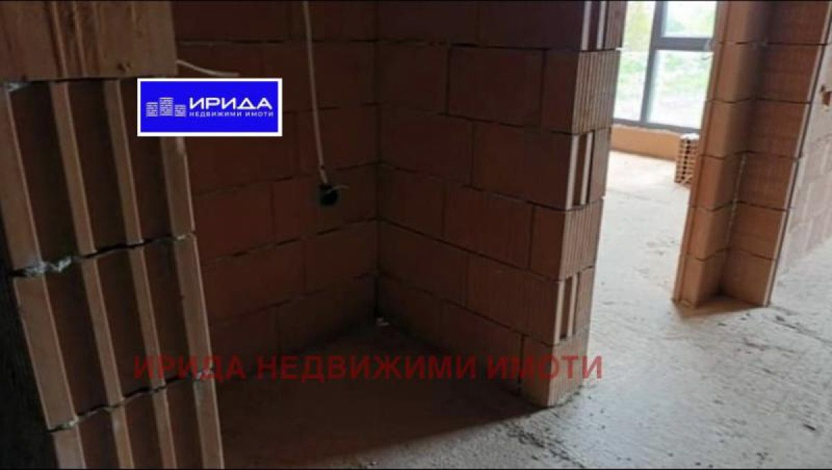 Тристаен апартамент в Младост 2 с АКТ 14!