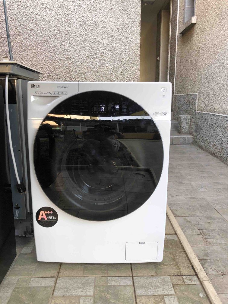 Пералня LG Inverter Direct Drive 12 кг А+++ TrueSteam