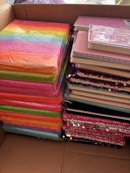 Jucarii, agende, pixuri - angro