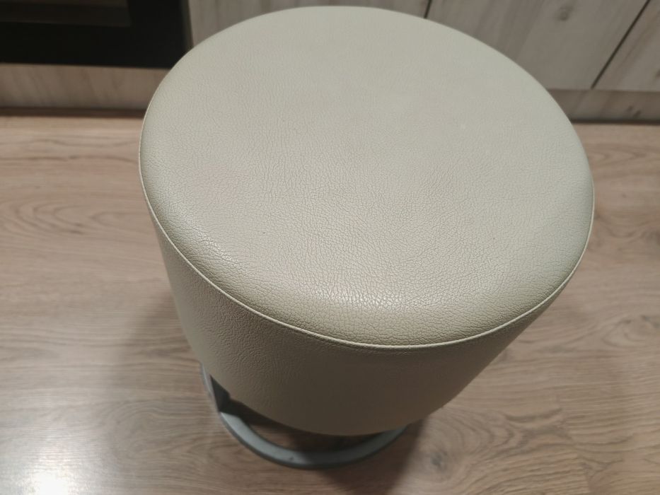 Taburete o bucata