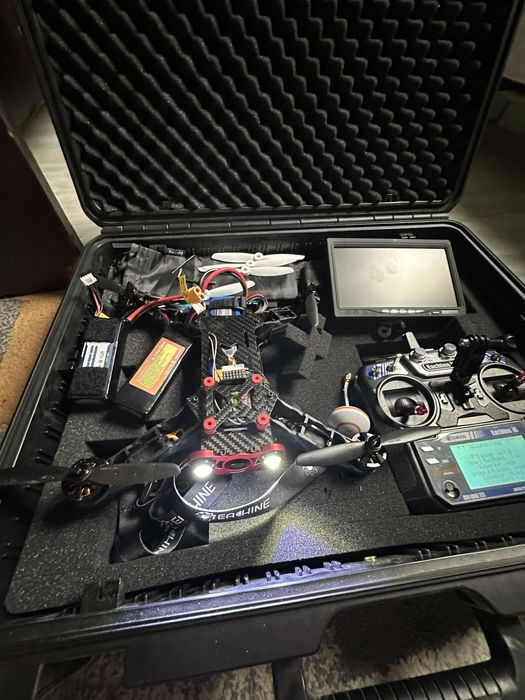 Vand drona eachine 250