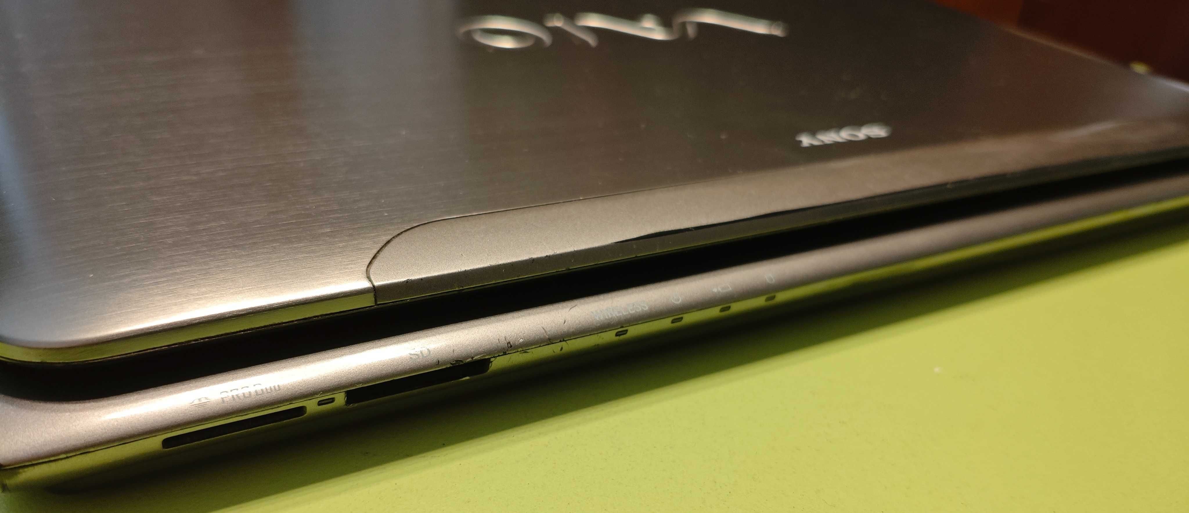 Продавам лаптоп SONY VAIO SVE151D11L 15,6"