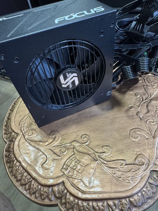Sursa pc Seasonic 750w Focus gx series