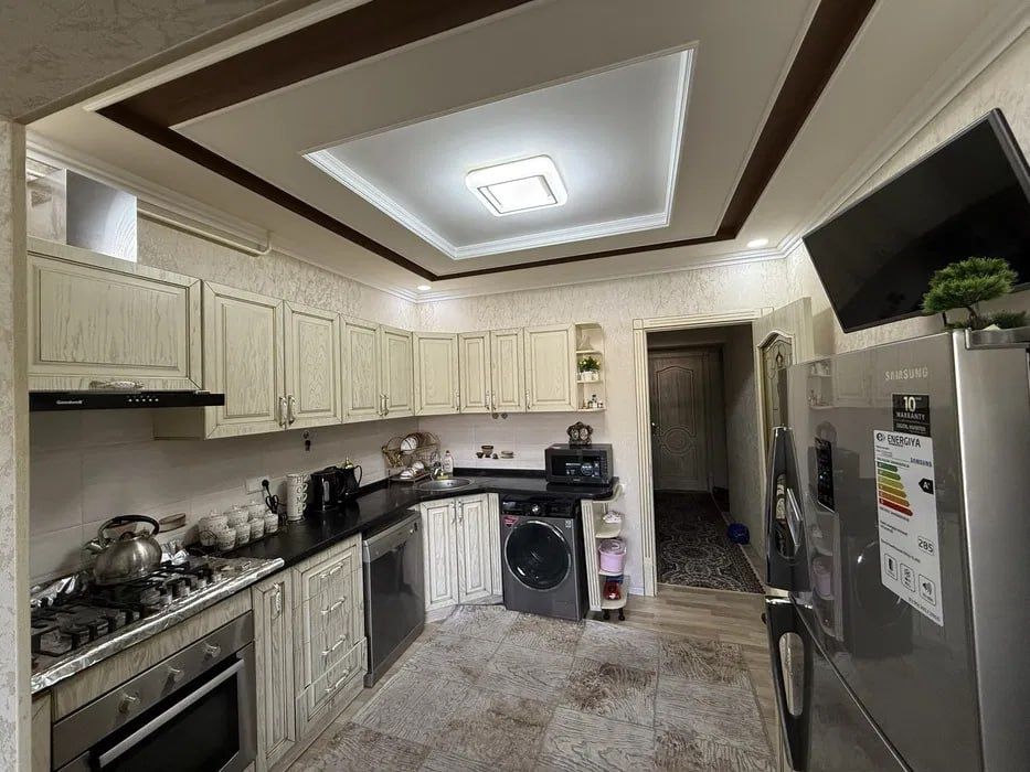 Срочно продается 4/1/4 квартира с подвалом в Шайхонтуре 90м² 125000$