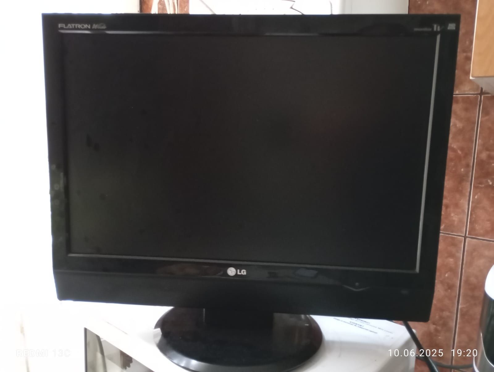 Tv LG Lcd Flatron diagonala 50 cm
