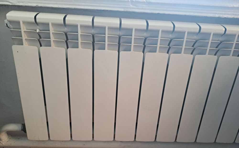 Продам биметаллические радиаторы