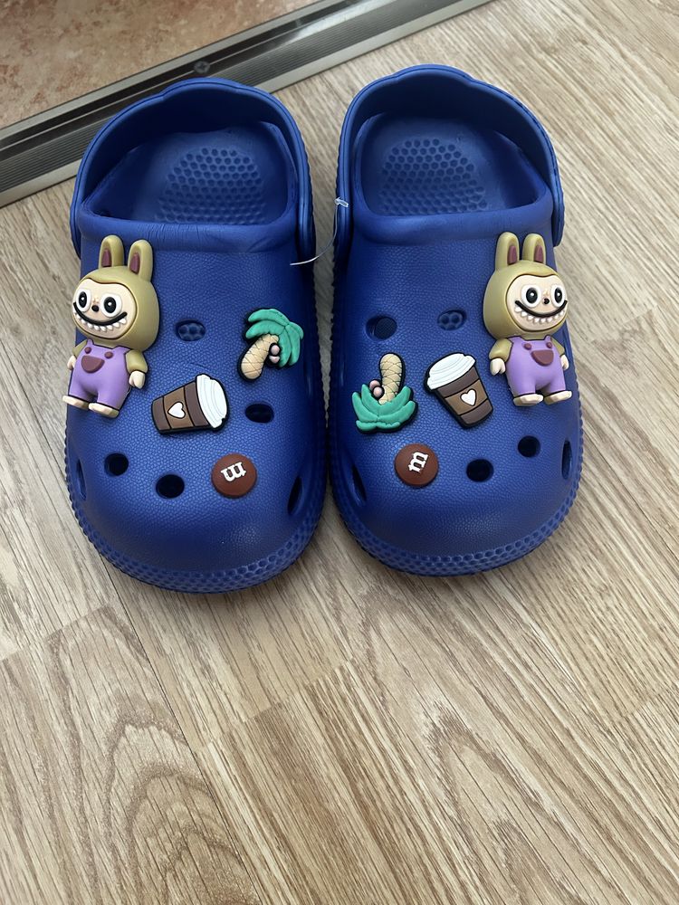 Papuci”La Bubu”!marimea 30!