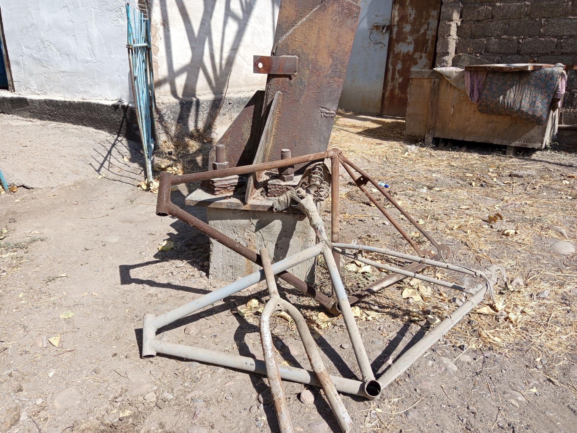 Ural rama 28 .26 sotiladi
