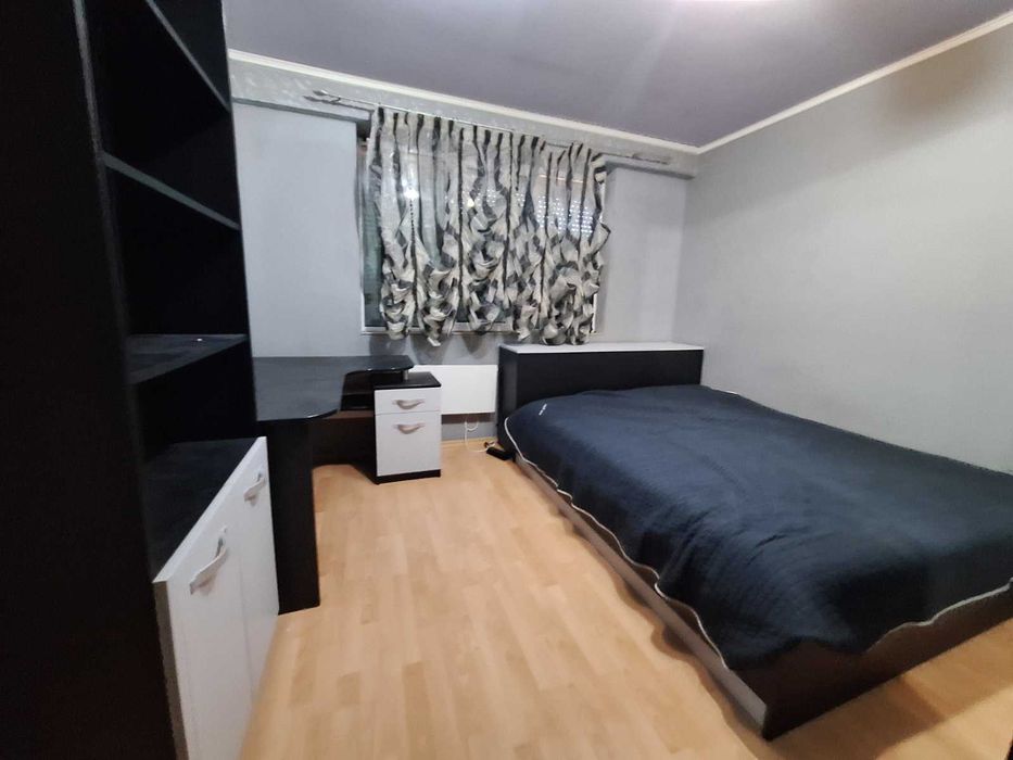 Продава 3 - стаен апартамент