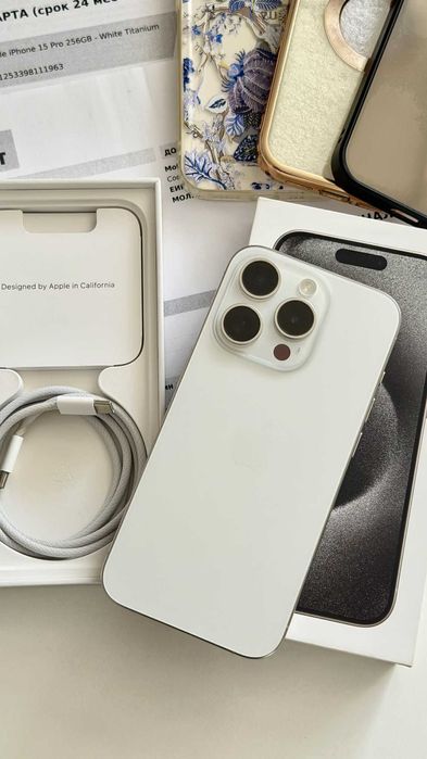 iPhone 15 Pro , 256GB , Natural Titanium