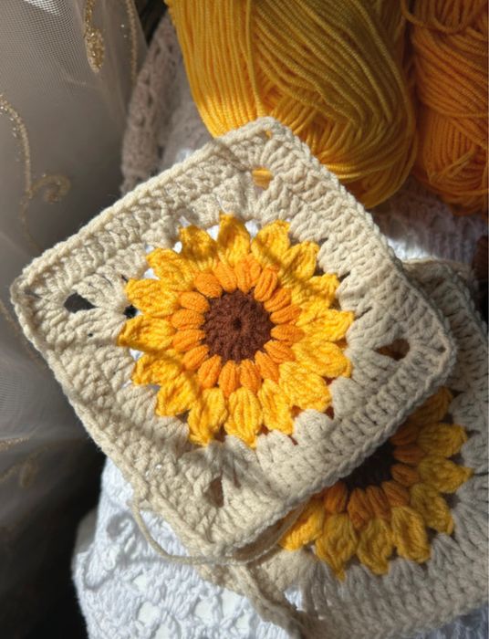 Sacoșă croșetată cu flori floarea-soarelui din bumbac 100% handmade