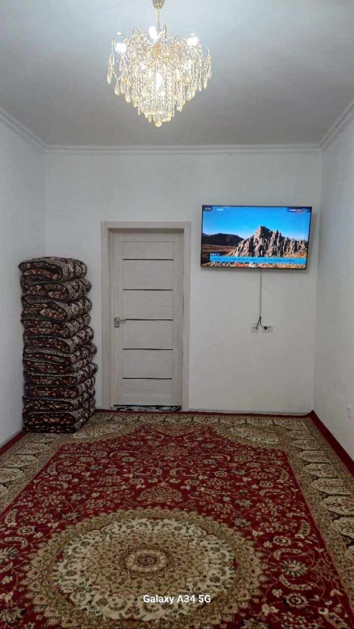 Яшнабод олмос махаллада ижарага 350$