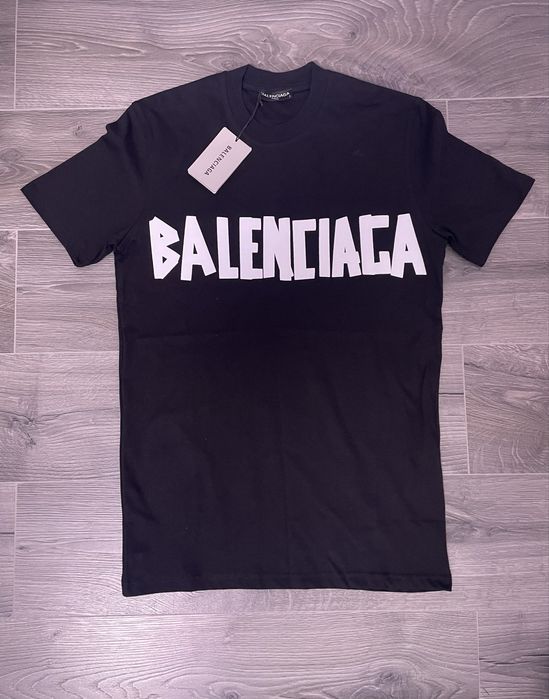 Tricou Balenciaga