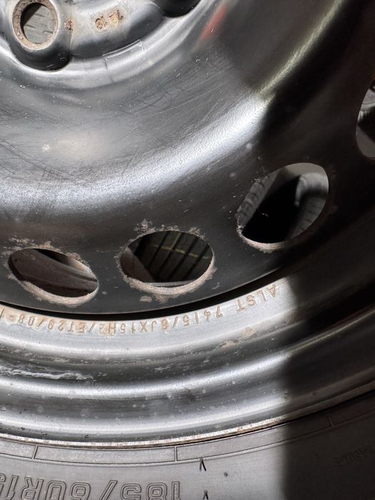 Jante/Anvelope de iarna 185/60 R15 Audi VW Skoda Seat