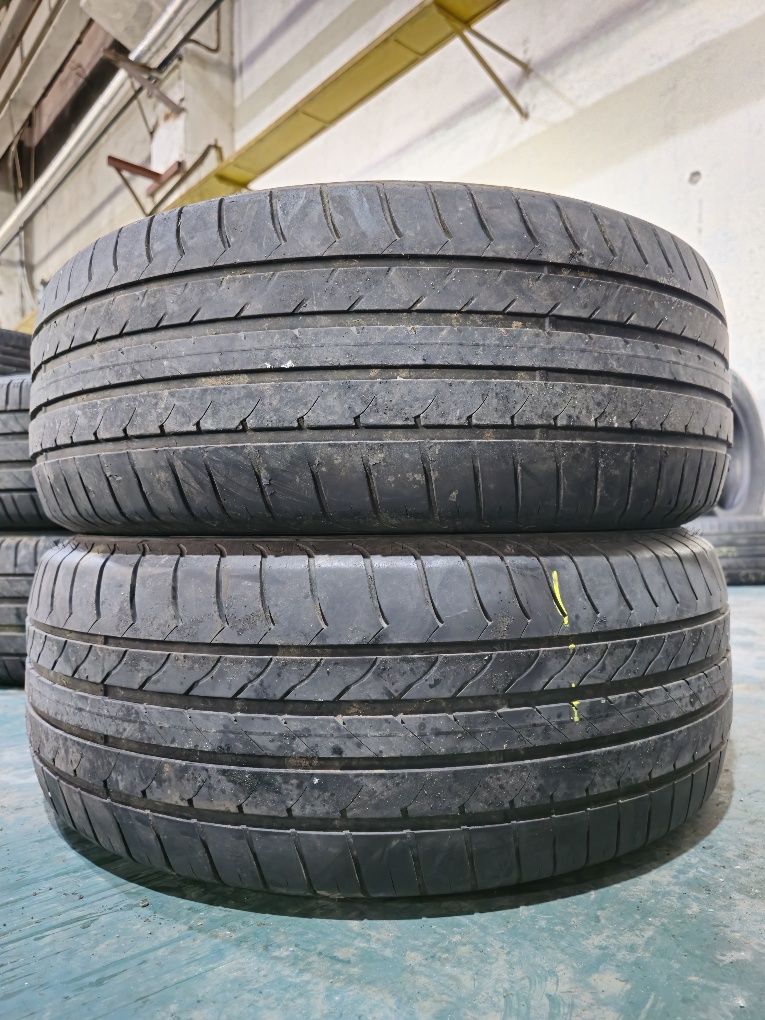 2x 235/55/17 VARA GOODYEAR 6MM 2019 Stare impecabila
