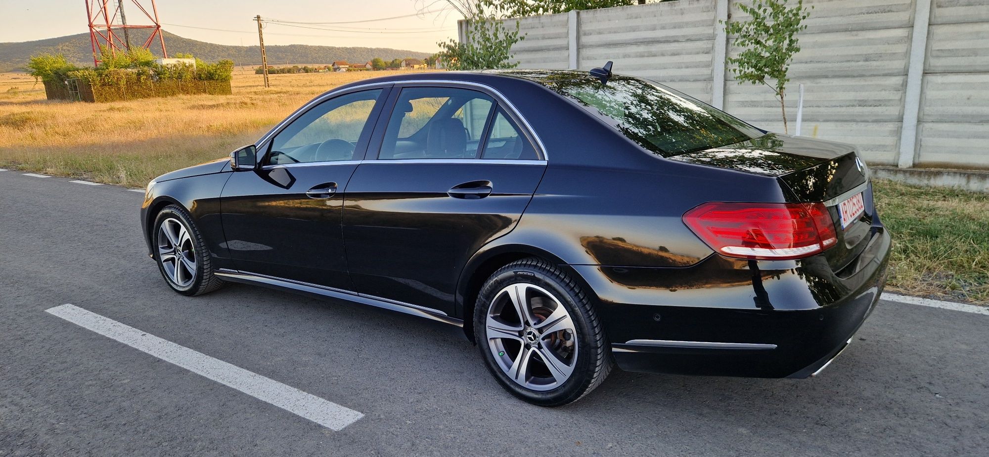 De vânzare Mercedes e 300 hybrid  w212