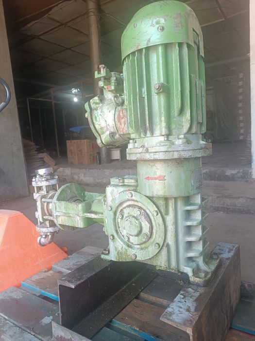 Насос для масла и воды