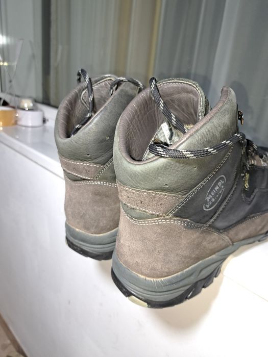 Vând ghete Meind MFSl nr 46,5 cu Gore-tex