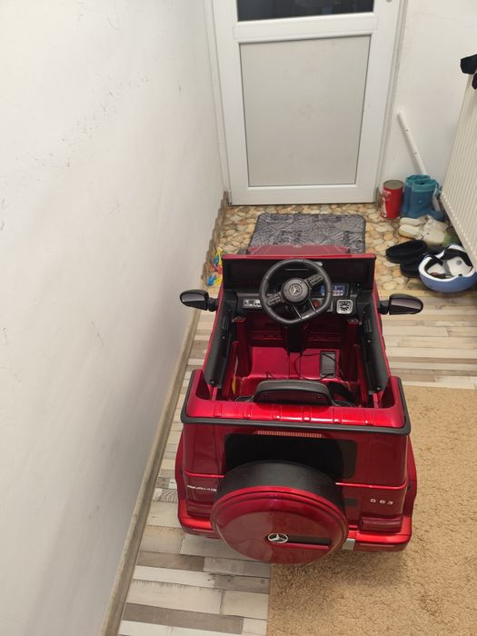 Mașinuță electrică copii ca nou folosit foarte puțin