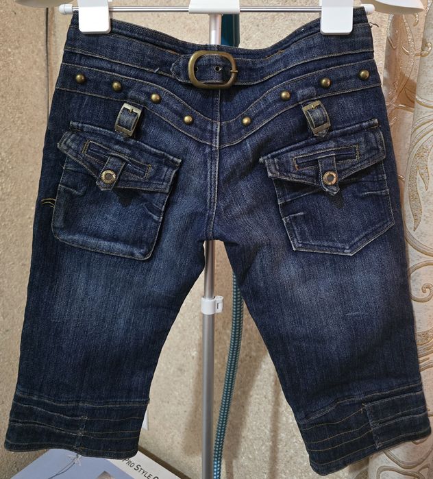 Женские шорты до колен