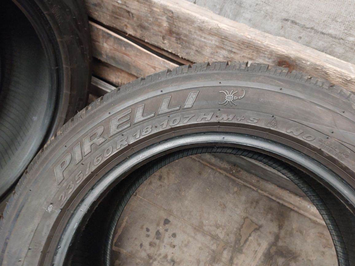 2 anvelope 235/60 R18 Pirelli