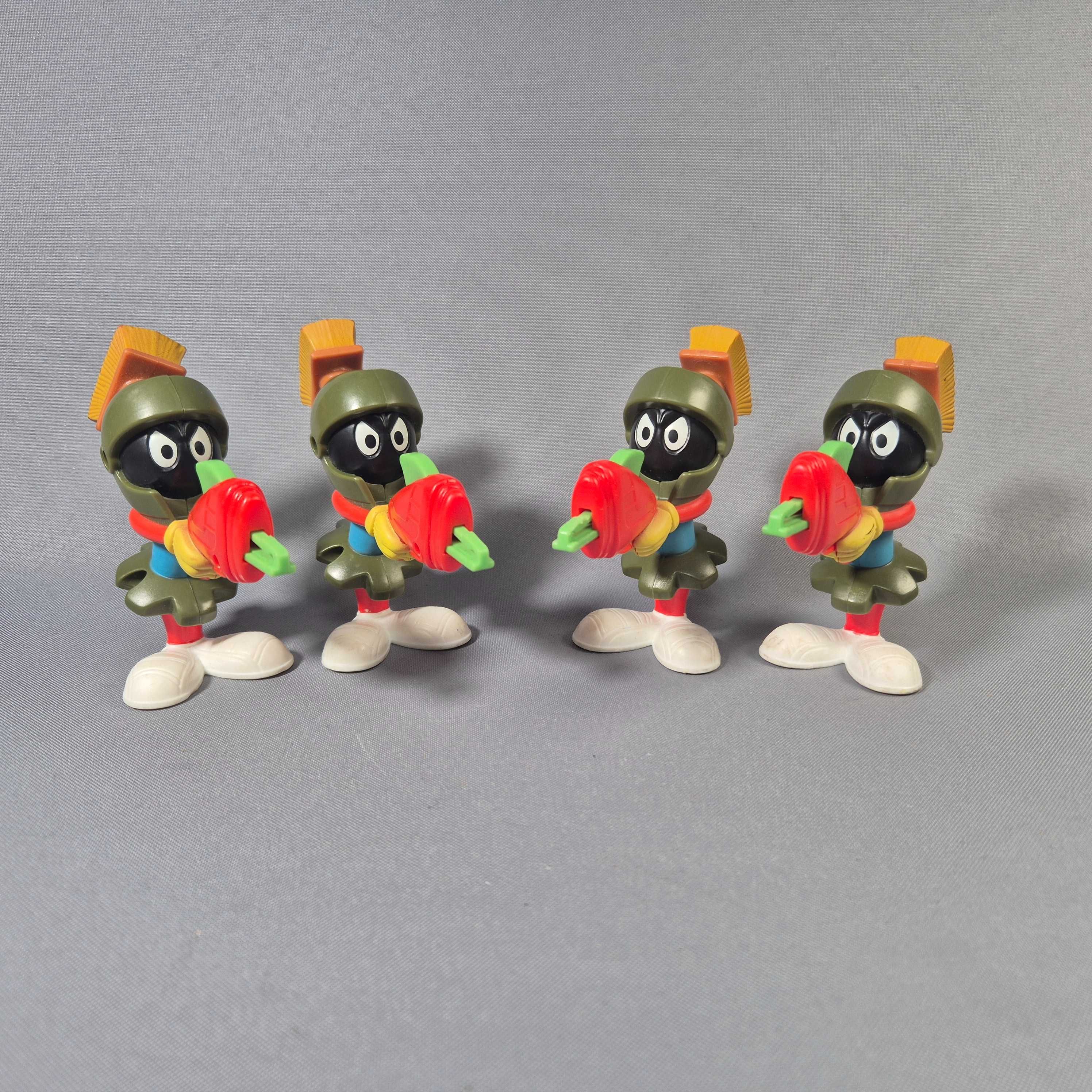 Макдоналдс Looney Tunes играчки