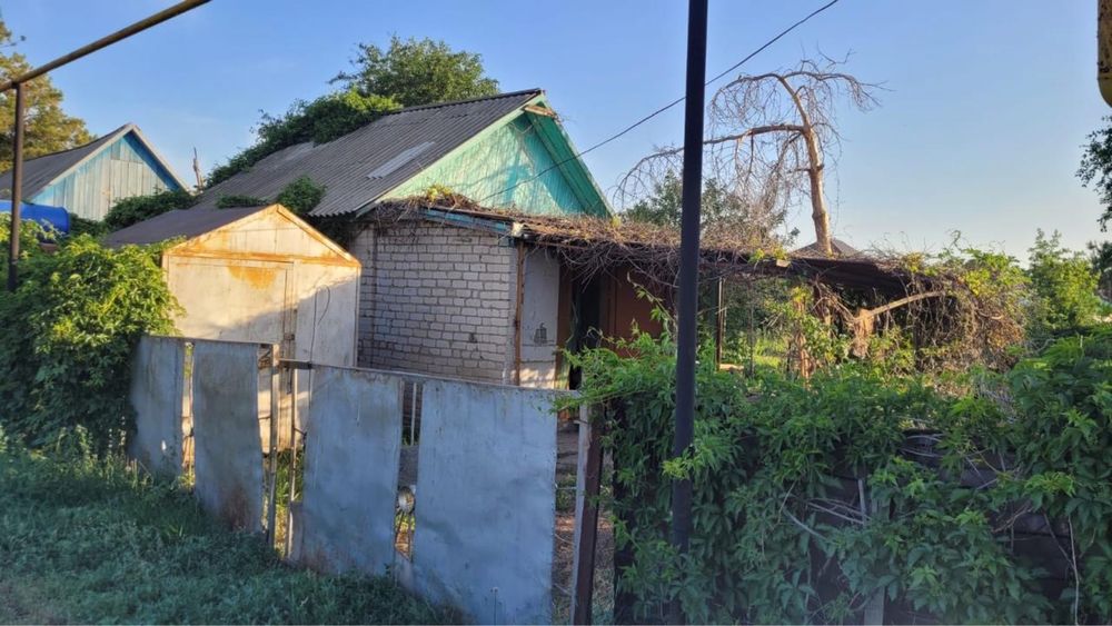 Продам дачу с небольшим домиком