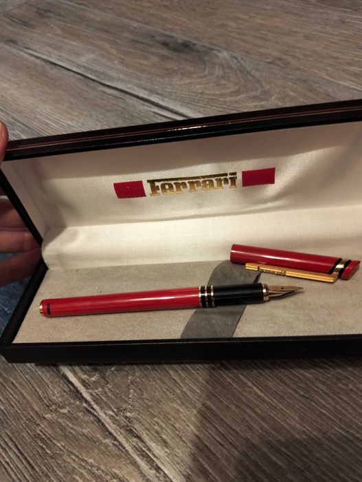 Stilou Ferrari Formula