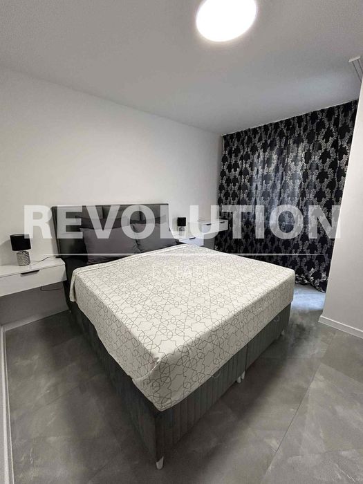 Луксозен ДВУСТАЕН апартамент в района на Каменица 1