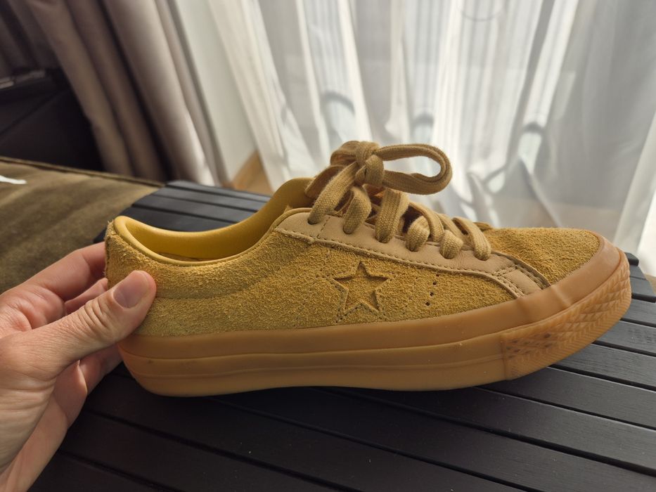 Adidasi Converse NOI