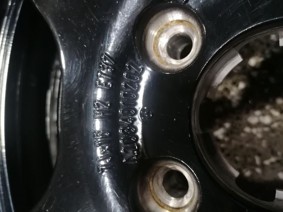 Продам резервна гума с джанта  за Мерцедес  205/55/16  7×16 H2 ET37