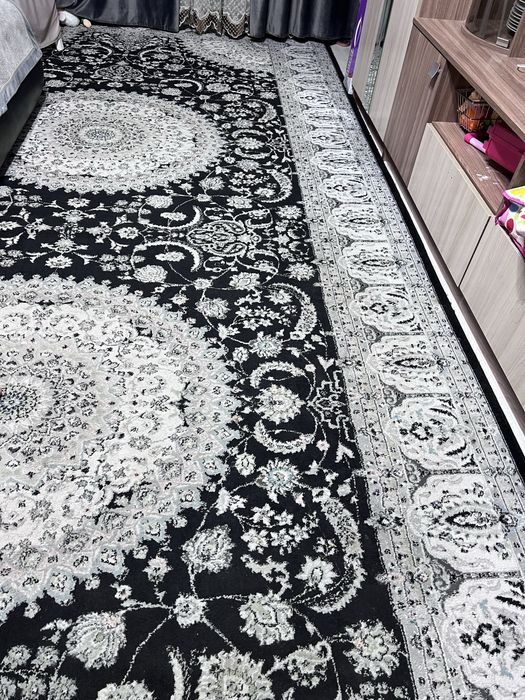 Продам палас арабский в хорошем состояние