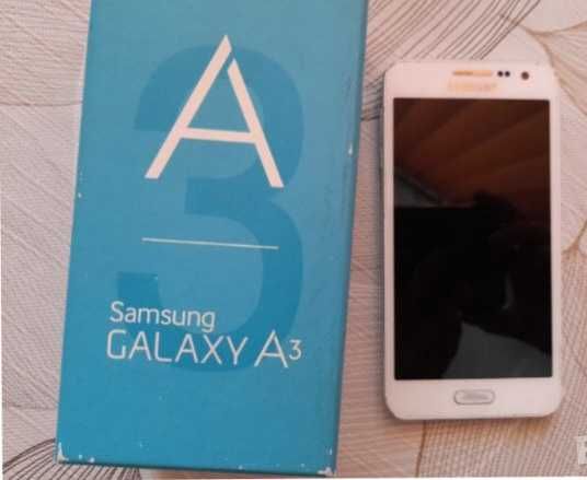 Samsung A3 телефон