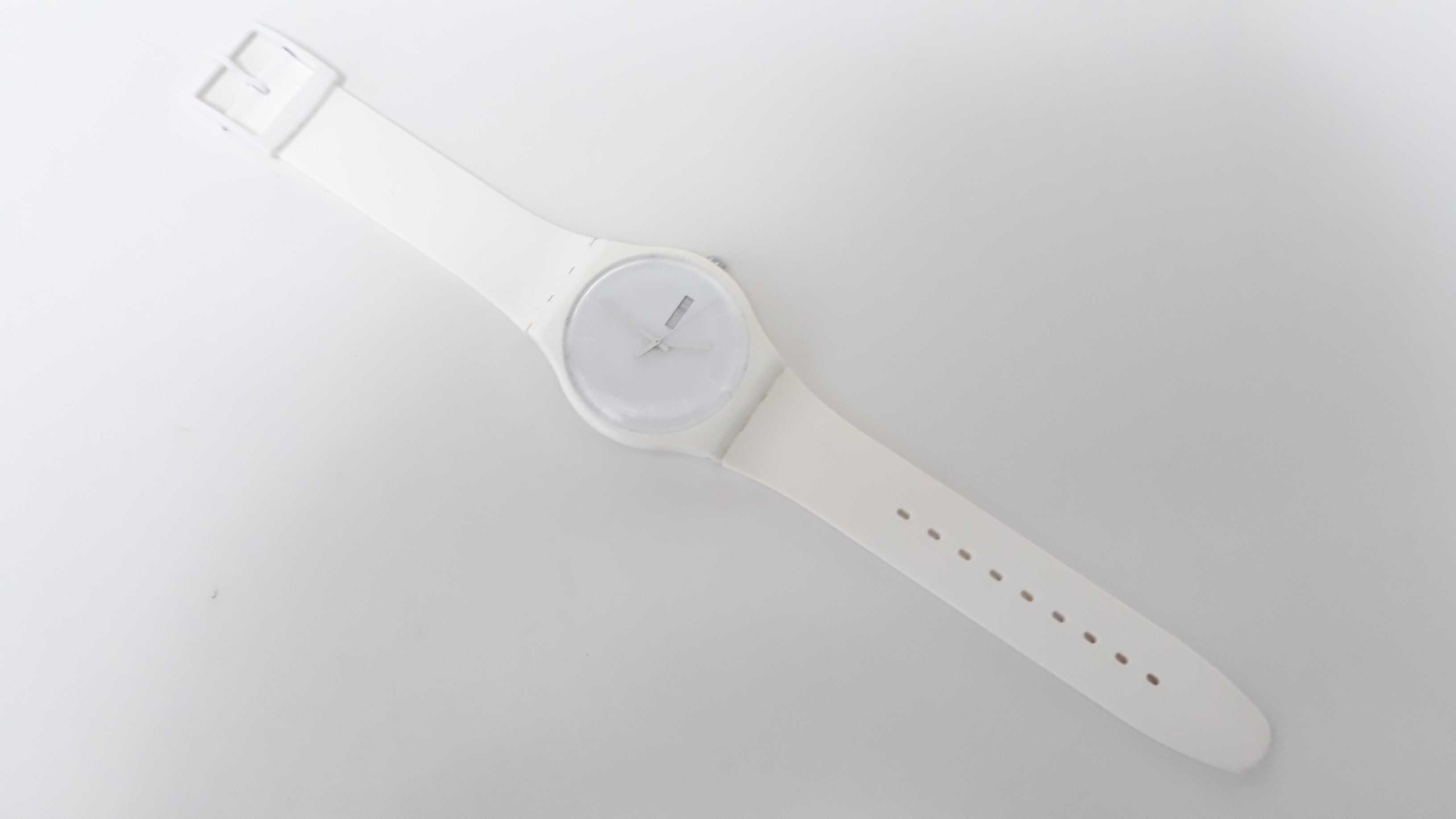 Ceas Elvetian Swatch White Rebel SUOW701