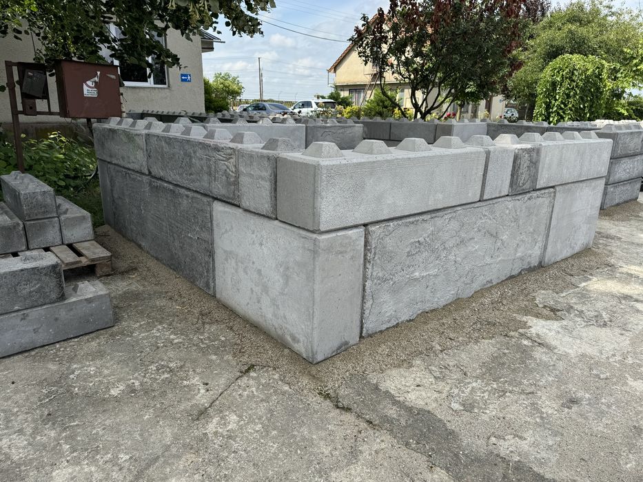 Blocuri de beton tip lego