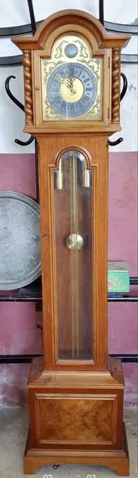 Ceas / Pendulă de podea veche *** vintage / antic / vechi / retro ***