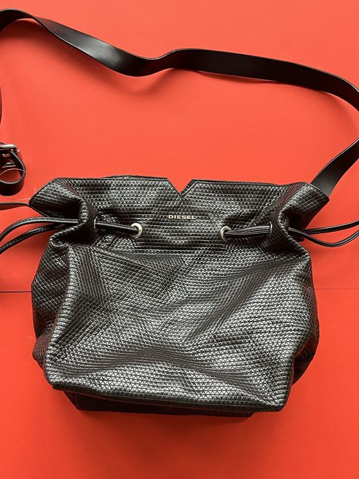 DIESEL : Дамска чанта естествена кожа / Оригинал