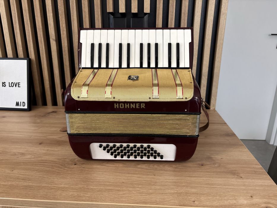 Acordeon Hohner Starlet cu 40 de basi