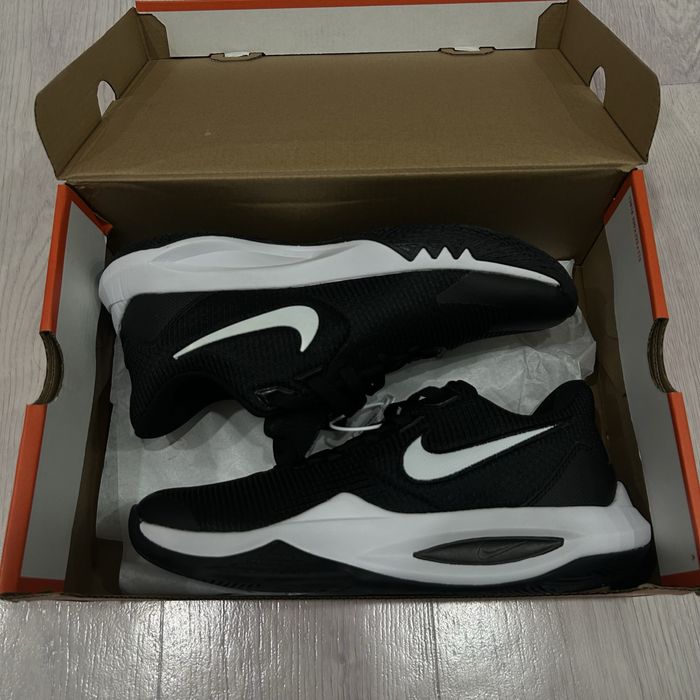 Nike Precision 6