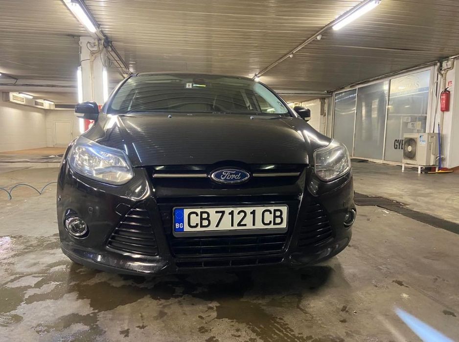Ford Focus 2.0 автомобил