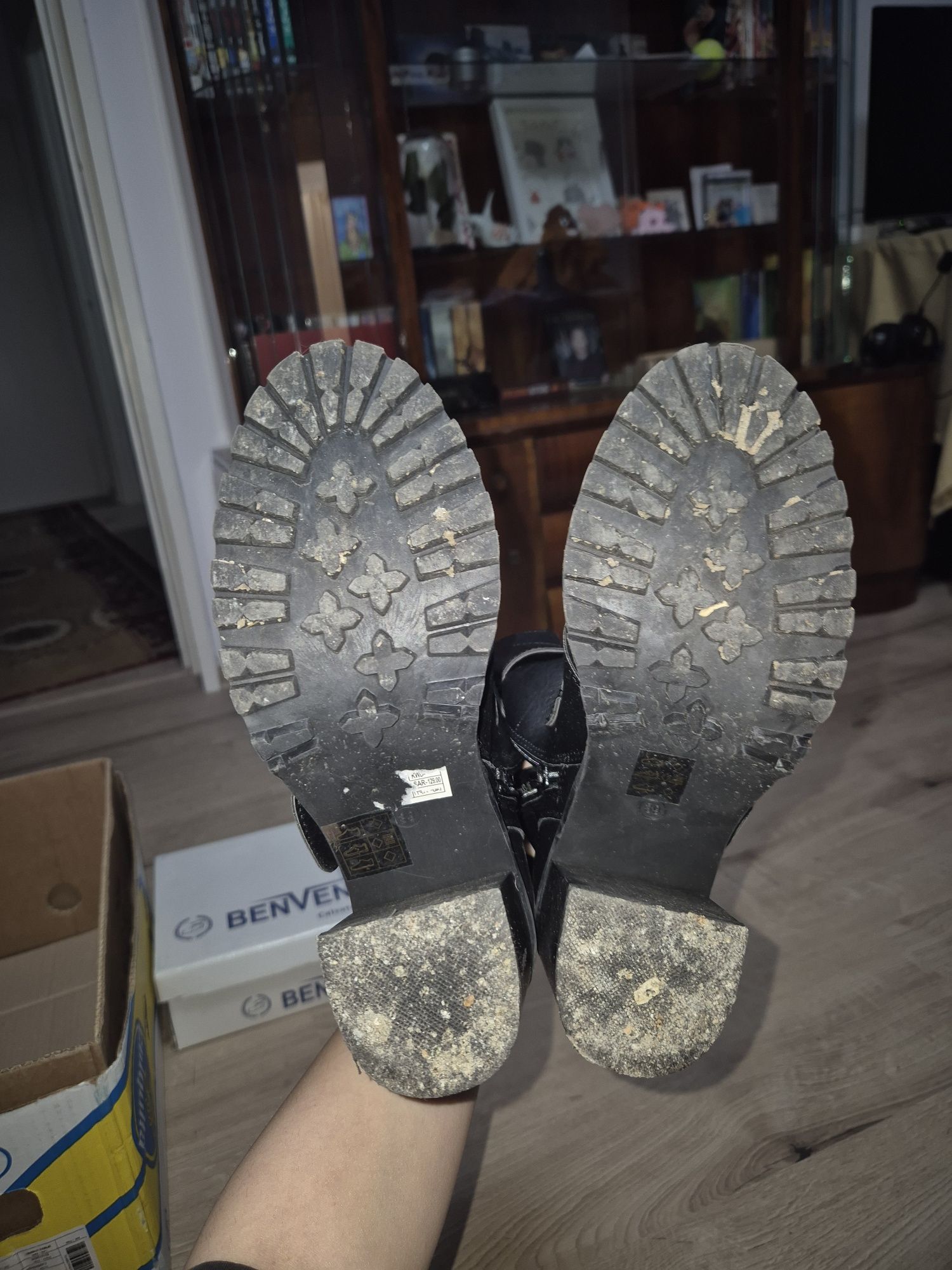 Botine negre piele falsă