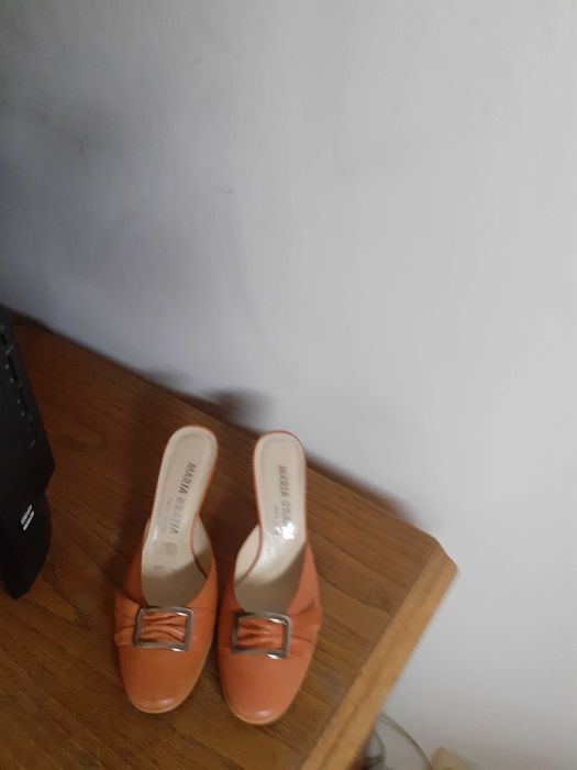 Sanda papuc nr.39 Maria Grazia Italia piele naturala.