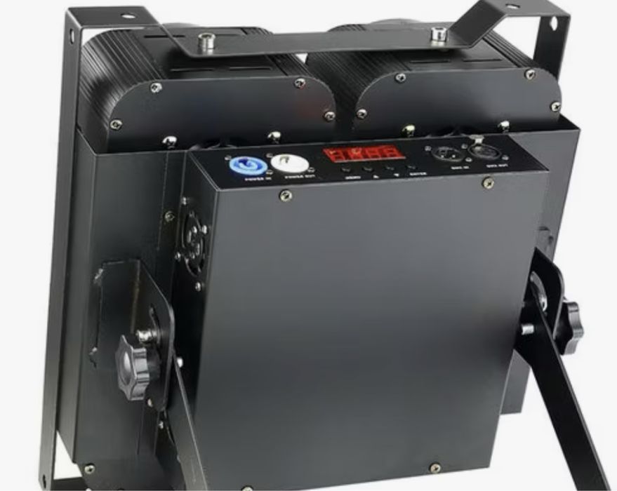 Blinder/Strobo/Flash/DMX/4x100W LED COB