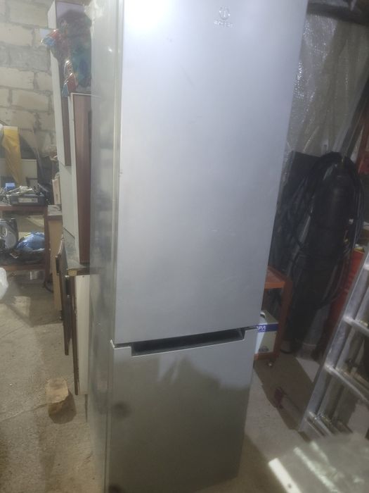 Холодильник индезит