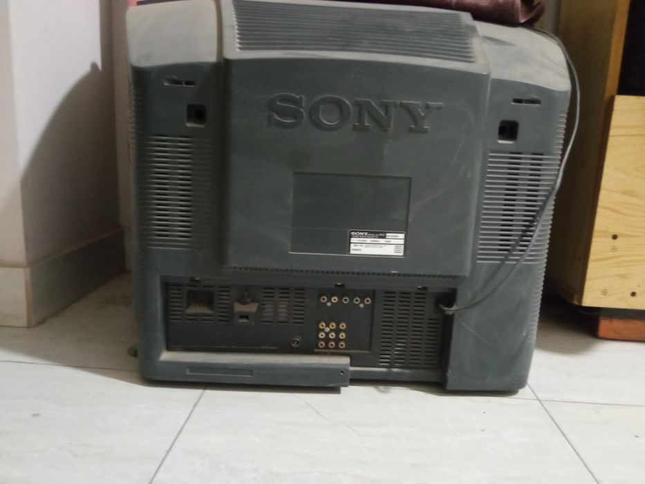 телевизор Sony 72 см