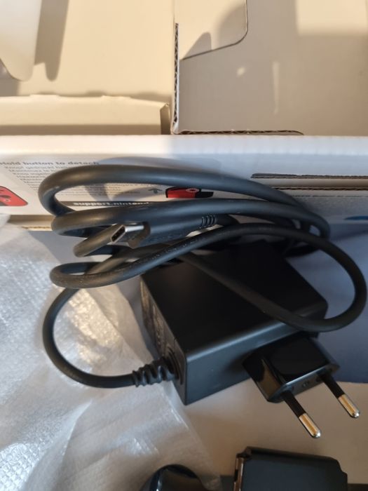 Nintendo switch нинтендо слич в много добро състояние