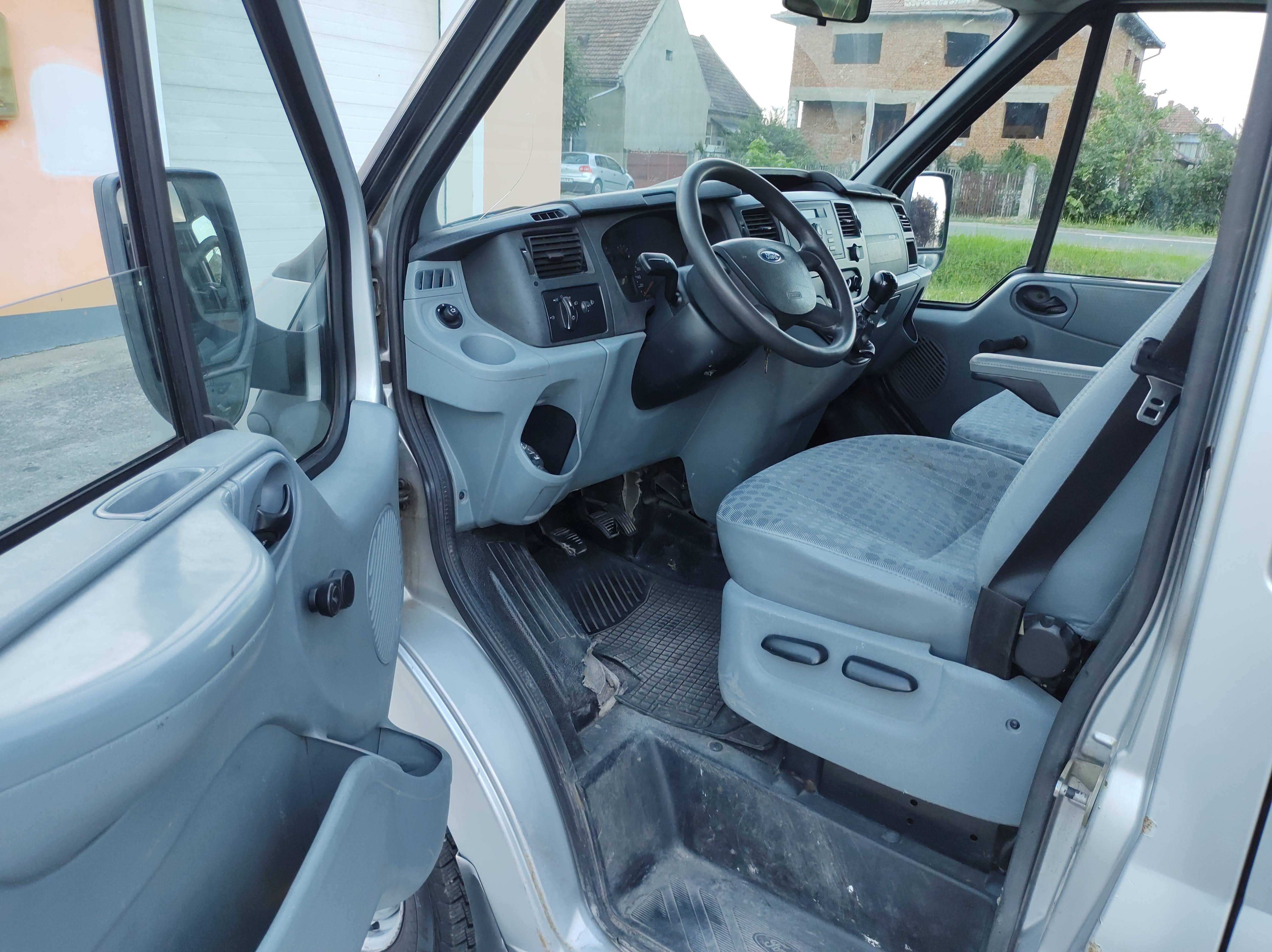 Vând Ford transit, motor 2,4, 140cp, an 2007