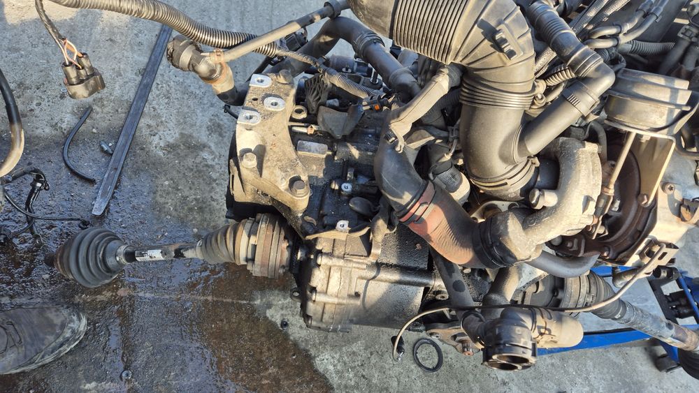 Vând cutie passat  b6 4x4 KDL