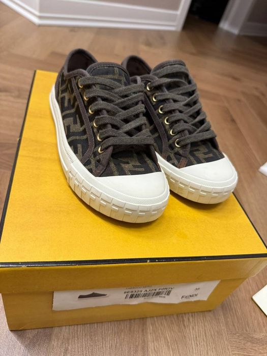 Fendi domino кеды оригинал 35 размер