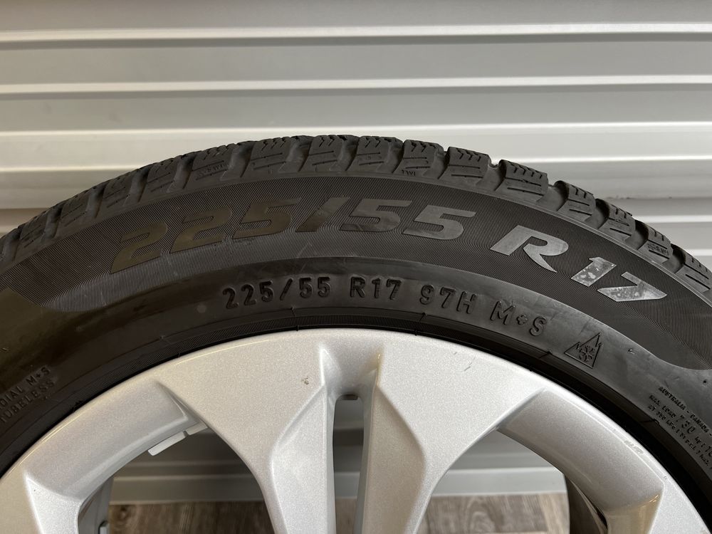 Зимни гуми 225/55/17 Pirelli